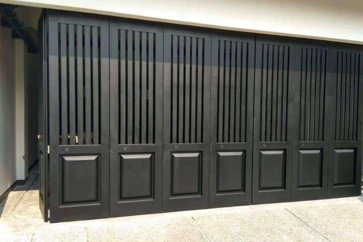 Pintu lipat dan Henderson